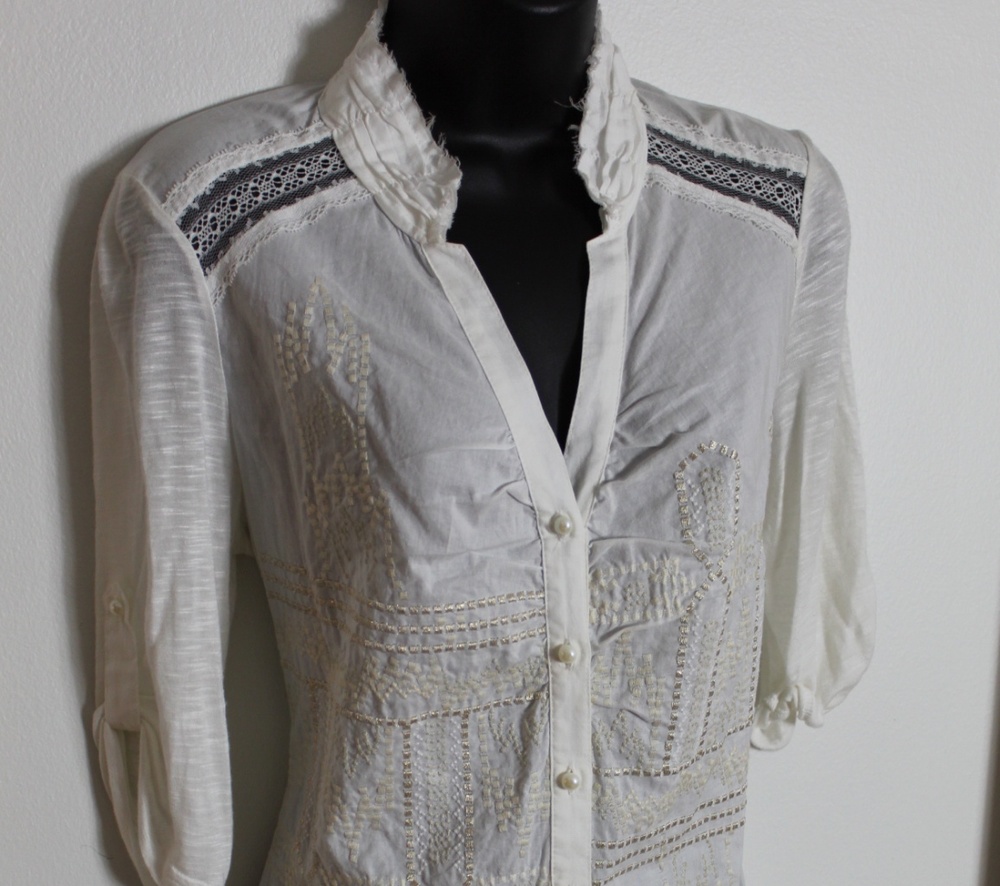 *V Christina Cream Top (included in sale)